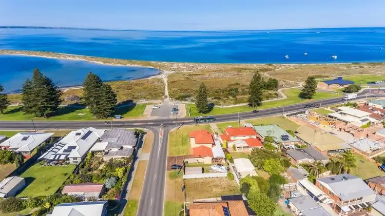 49 Waimea Road, Safety Bay WA 6169