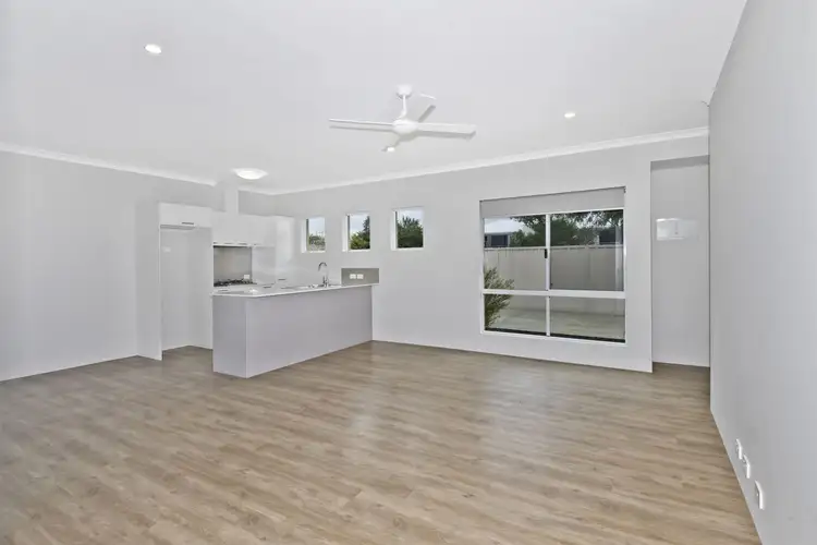 Fifth view of Homely villa listing, 2/76 Lewington Street, Rockingham WA 6168
