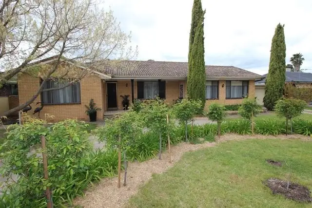 30 Cutler Avenue, Cootamundra NSW 2590