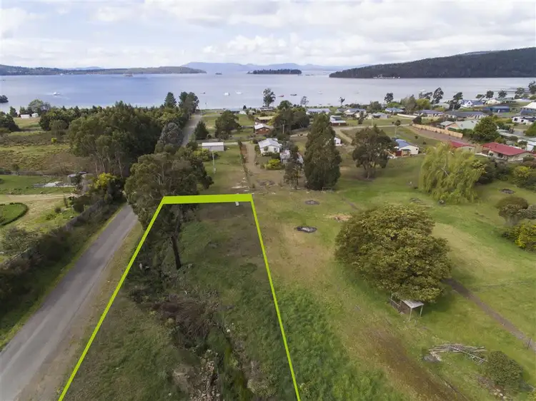 23 Cemetery Road, Dover TAS 7117