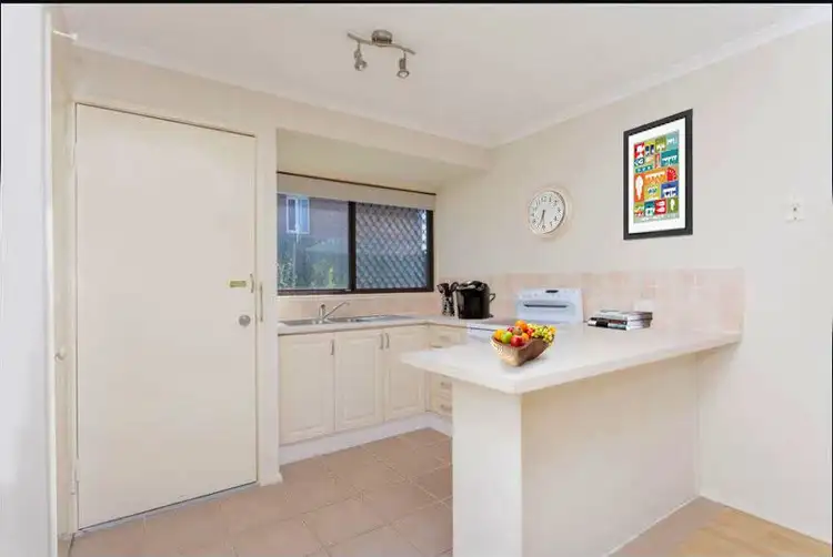 2/12 Albert Street, Eagleby QLD 4207