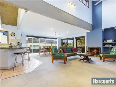 32 Pioneer Close, Vermont South VIC 3133