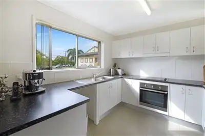 Main view of Homely unit listing, 4/143 High Street, Southport QLD 4215