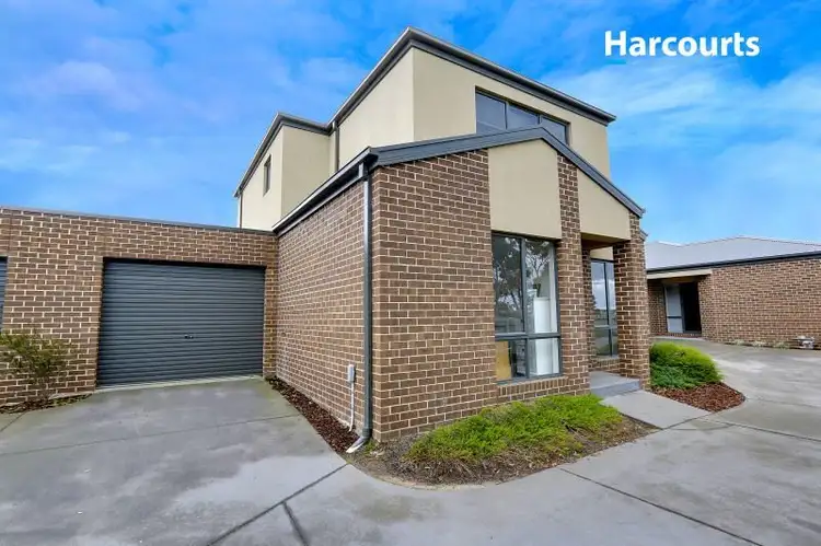 2/34 Eramosa Road East, Somerville VIC 3912