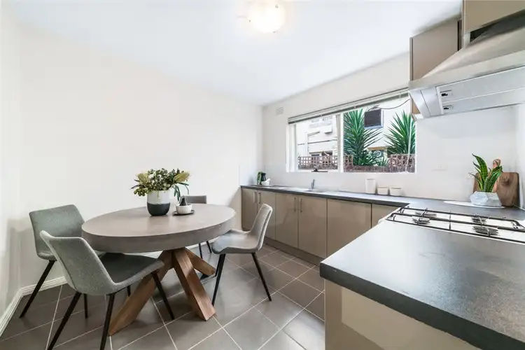 Fifth view of Homely unit listing, 2/22 Auburn Grove, Hawthorn East VIC 3123
