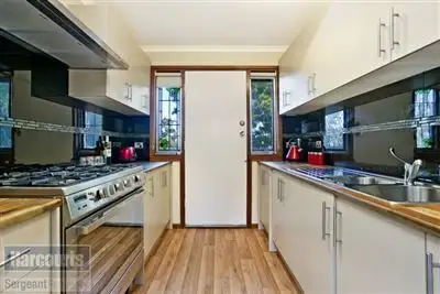6 Blackburn Court, Elizabeth East SA 5112