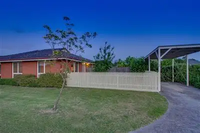 Main view of Homely unit listing, 2/33 Elliot Street, Knoxfield VIC 3180