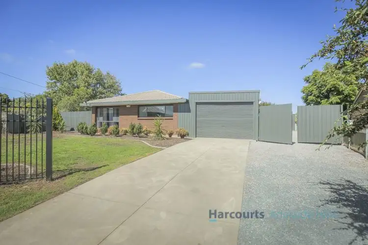 Second view of Homely house listing, 5 Oak Court, Mount Barker SA 5251