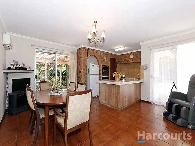 Fifth view of Homely unit listing, 4/11 French Road, Melville WA 6156