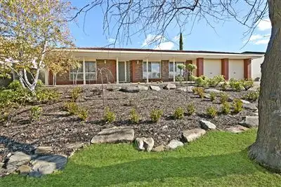 16 Taranaki Court, Greenwith SA 5125