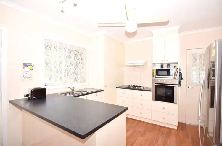 Second view of Homely house listing, 11 Tavern Terrace, Wangaratta VIC 3677