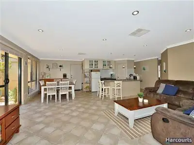 Sixth view of Homely house listing, 2 Innes Parkway, Lakelands WA 6180