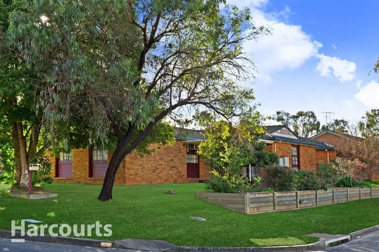 28 Owen Stanley Road, Glenfield NSW 2167