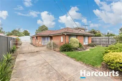 20 Fairbairn Road, Cranbourne VIC 3977