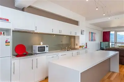 Main view of Homely apartment listing, 5/110 Malunna Road, Lindisfarne TAS 7015