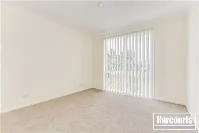 Seventh view of Homely house listing, 8 Scarborough Avenue, Cranbourne West VIC