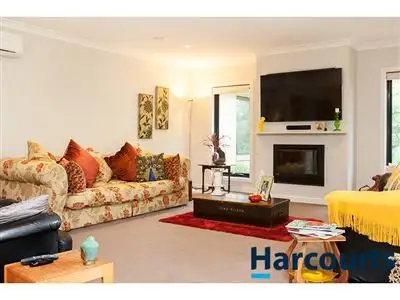 Seventh view of Homely house listing, 6 Fir Place, Warragul VIC 3820