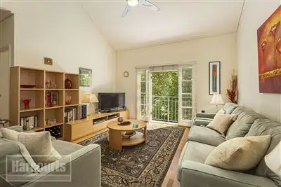 38/201 Wellington Parade South, East Melbourne VIC