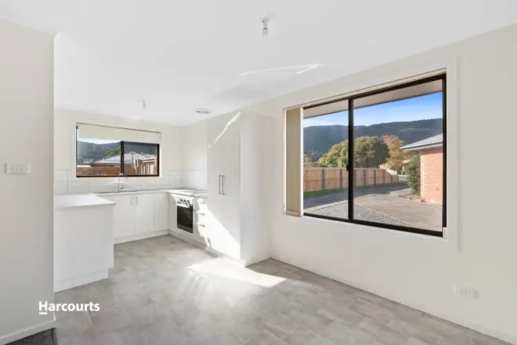8b Acacia Street, Huonville TAS 7109