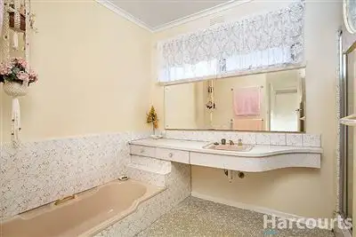 Sixth view of Homely house listing, 5 Cumberland Court, Forest Hill VIC 3131