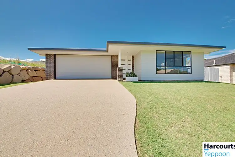 Main view of Homely house listing, 32 Waterview Drive, Lammermoor QLD 4703