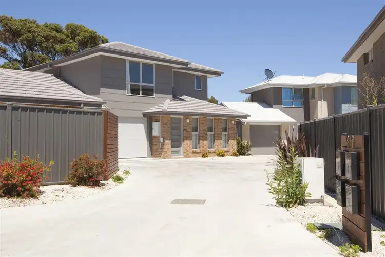 Main view of Homely unit listing, 3/9-11 Hortus Place, Newnham TAS 7248