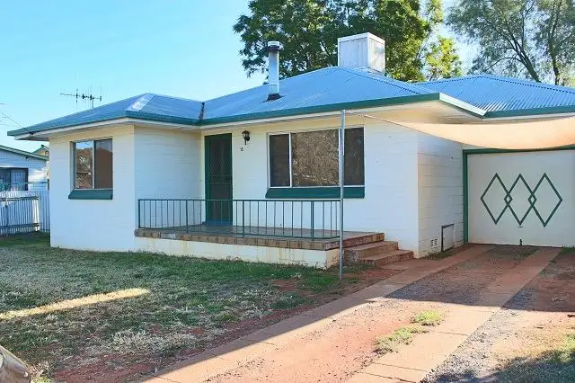 15 Woodiwiss Avenue, Cobar NSW 2835