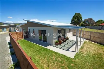 Main view of Homely unit listing, 1/5 Lindsay Parade, St Helens TAS 7216