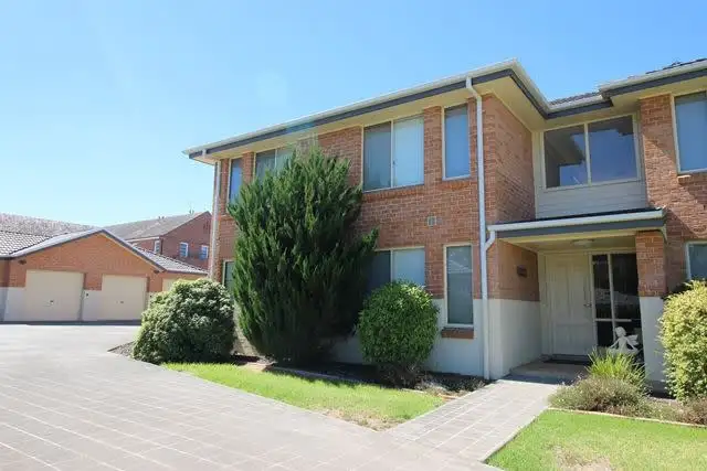 Main view of Homely unit listing, 1/5 Bethany Place, Cootamundra NSW 2590