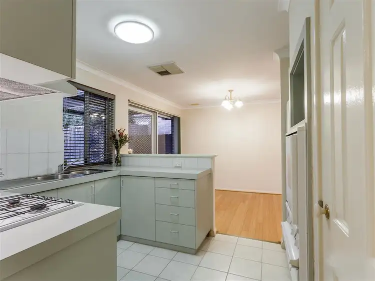 Sixth view of Homely house listing, 2/201 Glen Iris Drive, Jandakot WA 6164