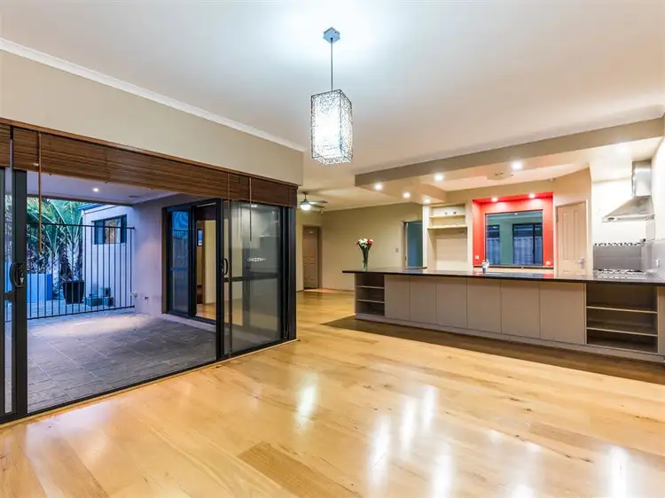 Seventh view of Homely house listing, 17 Jouissance Bend, Atwell WA 6164