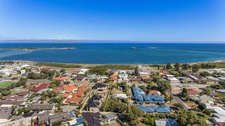 114 Gloucester Crescent, Shoalwater WA 6169