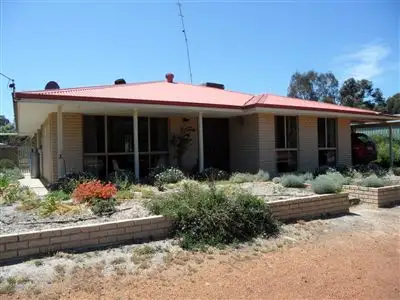 15 Illyarrie Cres, Boddington WA