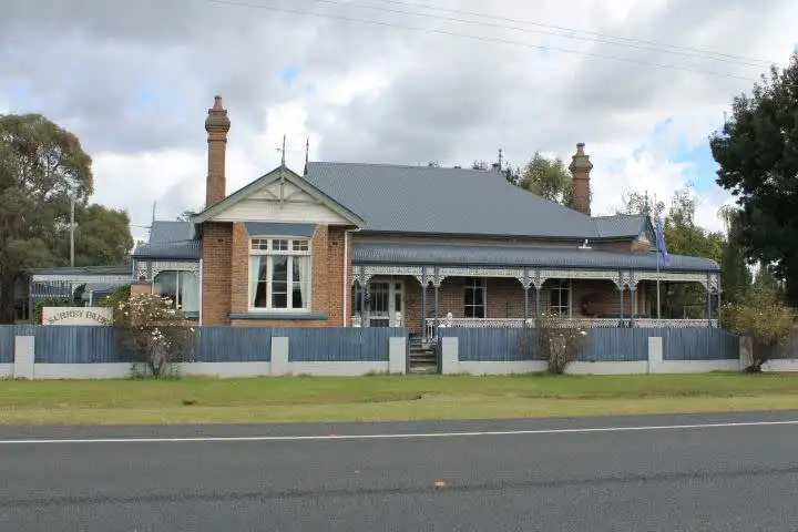 13 Surrey Park Court, Glen Innes NSW 2370