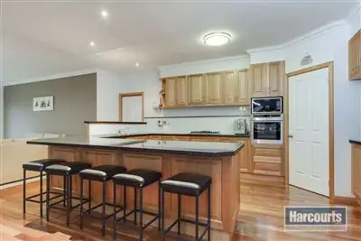 Second view of Homely house listing, 5 Bushy Court, Langwarrin VIC