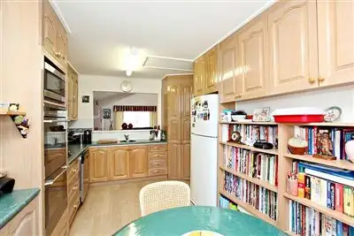 Sixth view of Homely house listing, 11 Alpine Court, Vermont South VIC