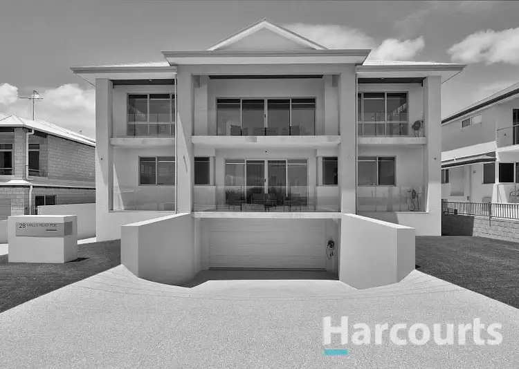 28 Halls Head Parade, Halls Head WA 6210
