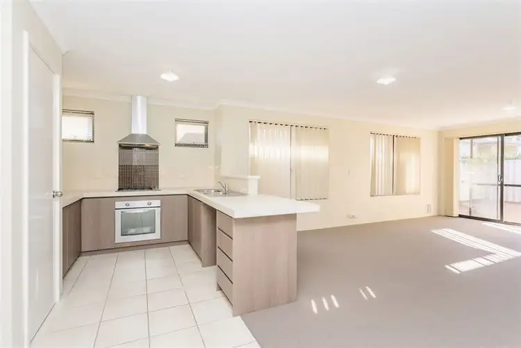 Sixth view of Homely house listing, 28 Zlinya Circle, Spearwood WA 6163