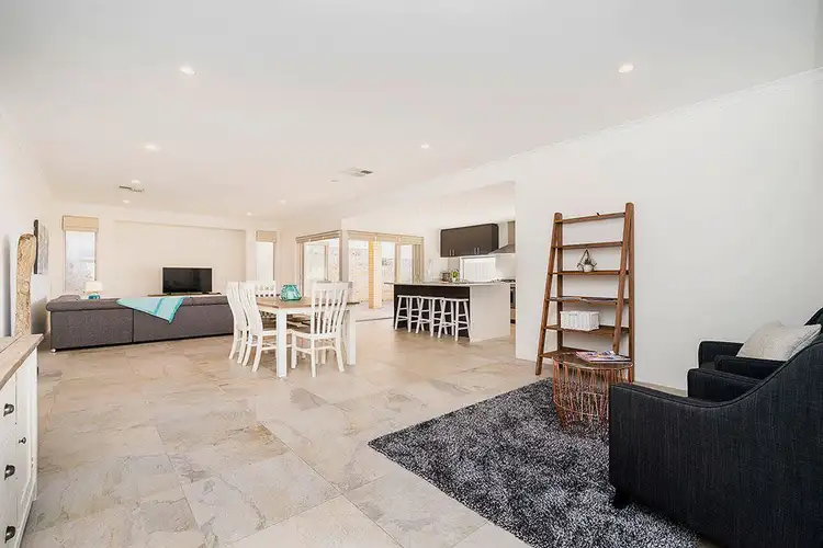 Sixth view of Homely house listing, 2 Senna Close, Coogee WA 6166