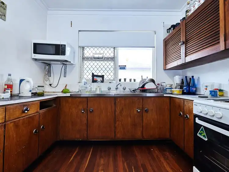 Fourth view of Homely semi-detached listing, 3 Recreation Road, Hamilton Hill WA 6163