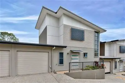 Main view of Homely townhouse listing, 13/85 Queens Road, Everton Hills QLD 4053
