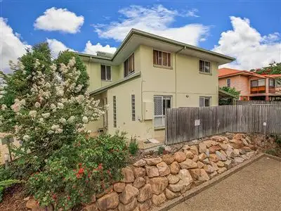 2/16 Hill Crescent, Carina Heights QLD
