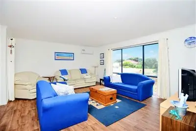 Third view of Homely house listing, 6 Beryl Court, Middleton SA