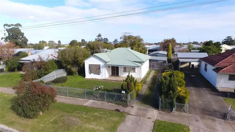 Third view of Homely house listing, 15 Cecil Street, Horsham VIC 3400