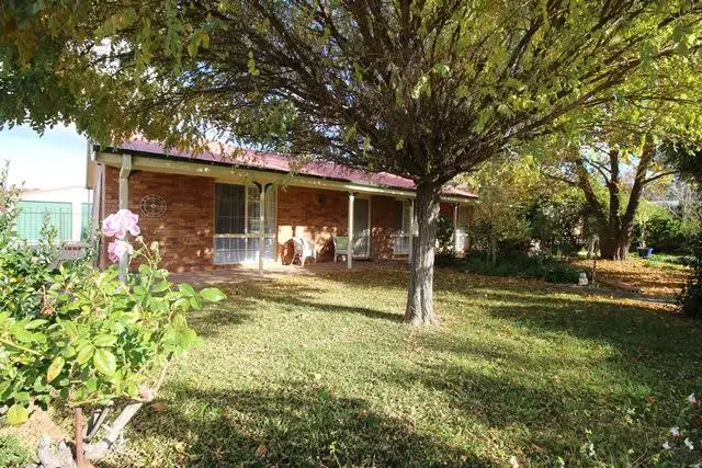 17 Harold Conkey Avenue, Cootamundra NSW 2590