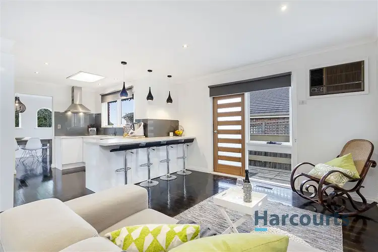 17 Old Kent Road, Mooroolbark VIC 3138