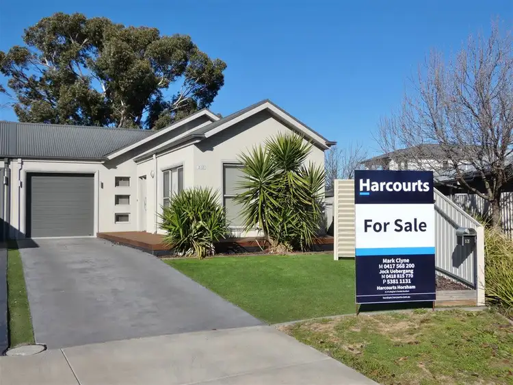 2/13 Deakin Court, Horsham VIC 3400