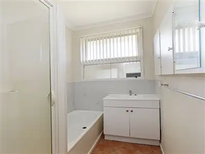 Fifth view of Homely house listing, 1 Loris Close, Grovedale VIC