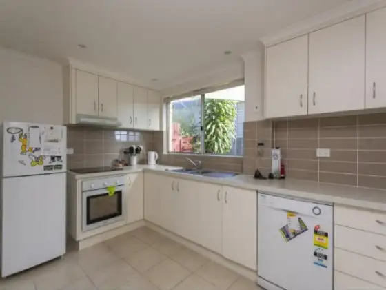 4 Burnet Street