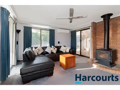 Second view of Homely house listing, 7 Karrala Court, Drouin VIC 3818